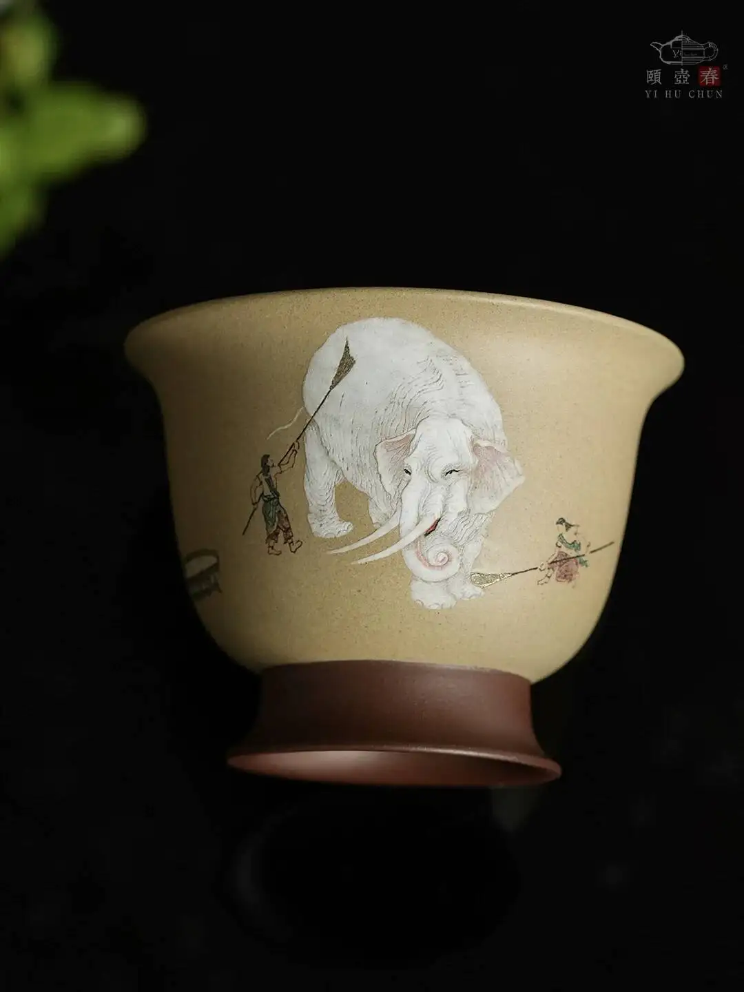 Yihuchun| High-End Collector-Grade Master Xiangxiang Cup, Painted And Engraved By Liu Zizhao, Made From Original Purple Clay