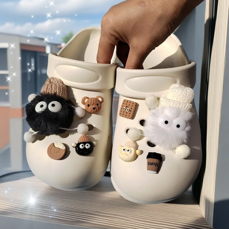 New Fashion cute hole Shoe Charms DIY 3D Plush Coal Ball Biscuits Decoration Buckle for Shoe Charm Accessories Party Girls Gift