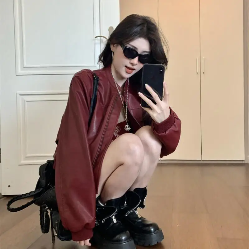 Veste en cuir rouge rétro de style américain pour femme, manteau d'automne et de printemps, nouveau modèle, beau style court, veste de locomotive élégante