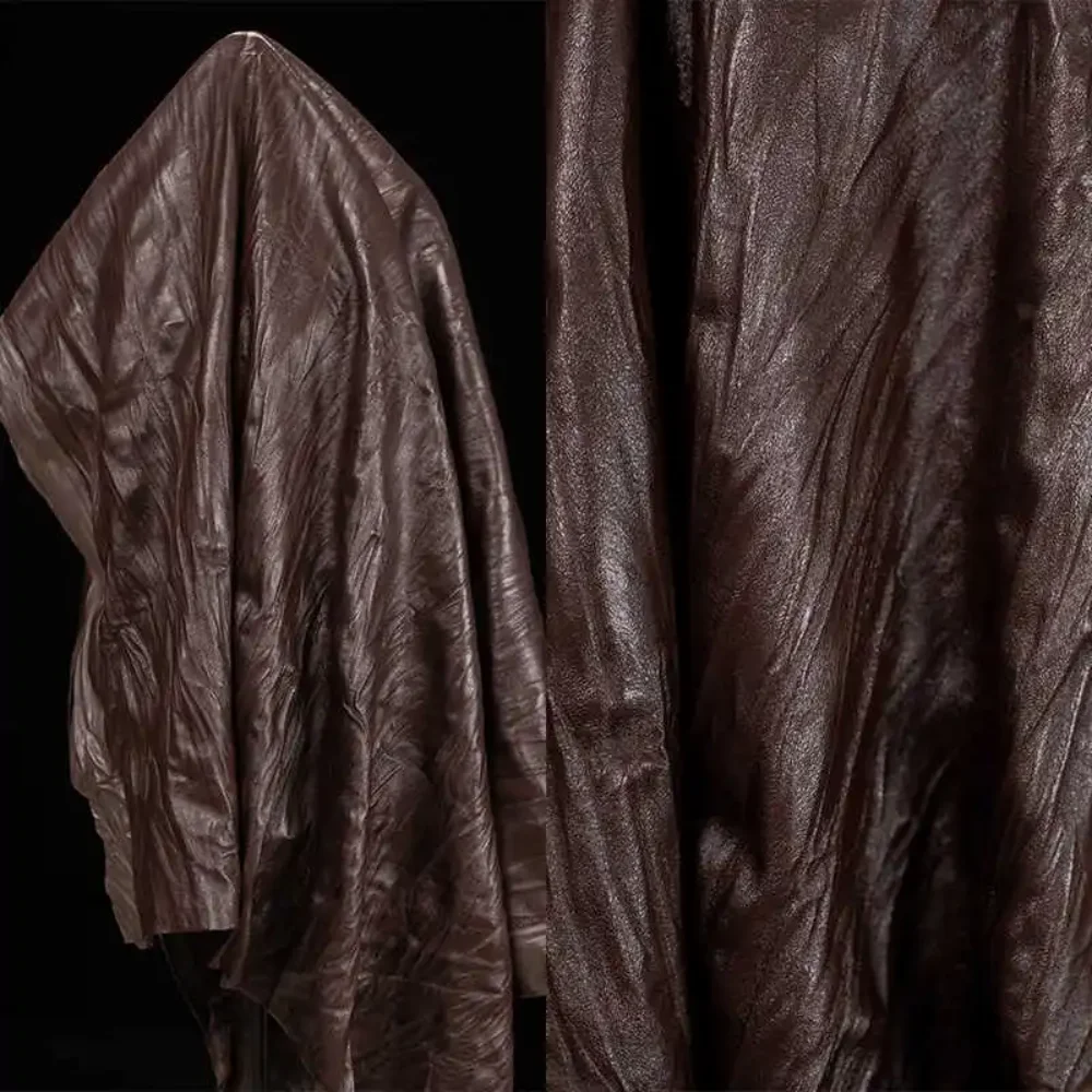 

Коричневая плотная прессованная плиссированная кожаная ткань для юбок и курток с вертикальным узором, креативная дизайнерская ткань для рукоделия, шитья своими руками, продается на метры