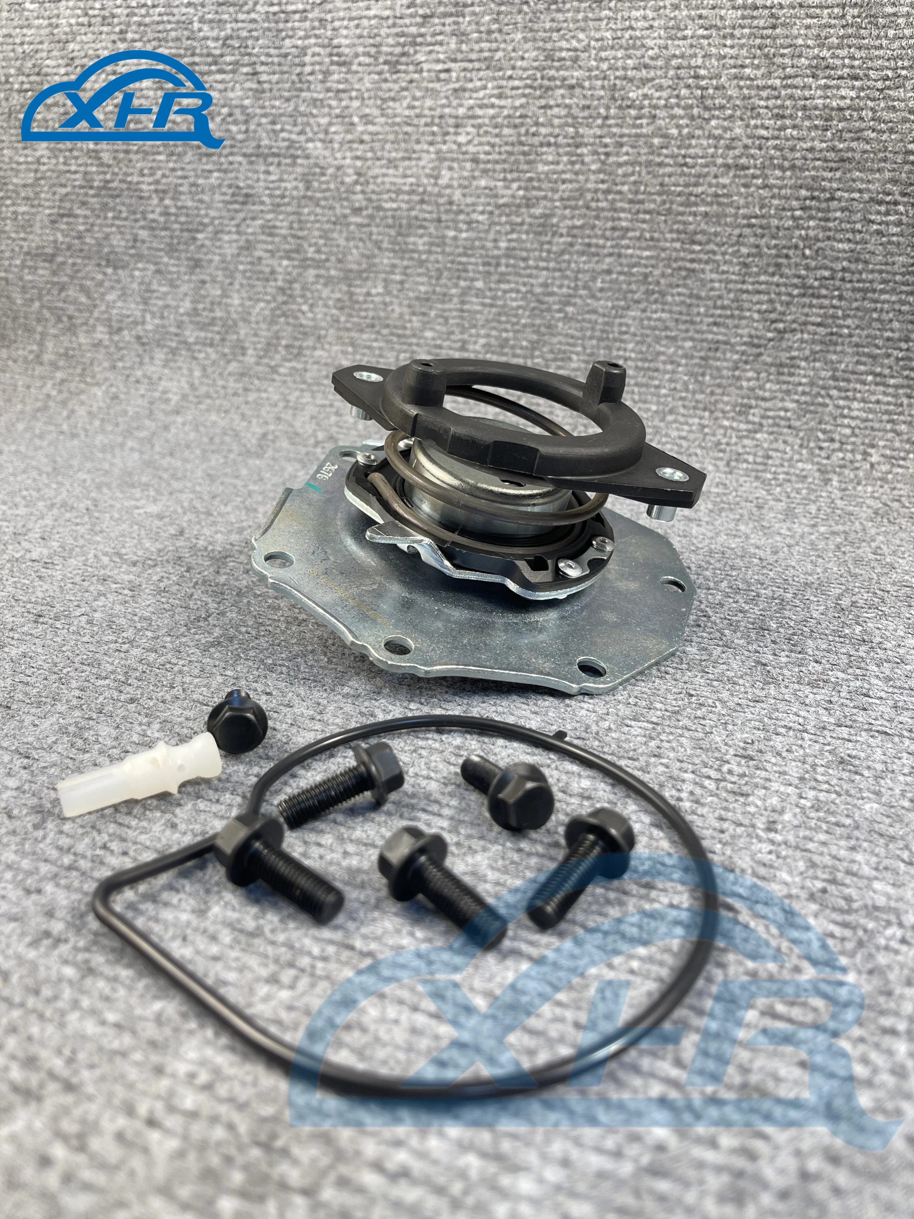 

LR 006861 Водяной насос двигателя с комплектом уплотнений 31219000 Для Land Rover LR2 Volvo S80 V70 XC60 XC70 XC90 L6 3.0L 3.2L 2007-2014