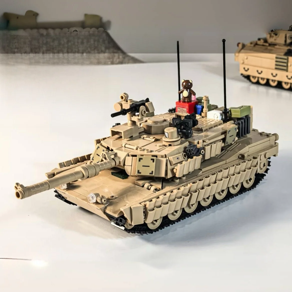 petits-blocs-de-construction-lu-ban-m1a2m3a3-tank-t90ms-standard-35-modele-de-jouet-a-assembler-pour-garcons-haute-reproduction-a-l'echelle-1-35-provenant-de-chine-continentale