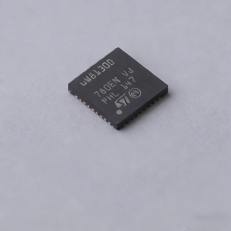 

Широкополосный микроволновый синтезатор VFQFPN36(6x6) STUW81300TR с фракционным/целочисловым делителем частоты