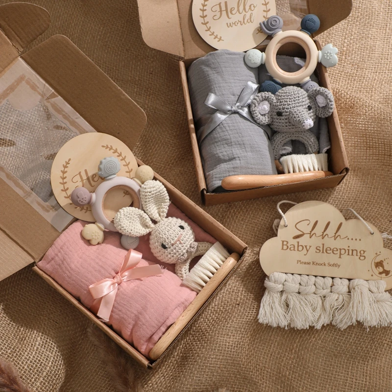 1set Baby Bath Towel Cotton Blanket Brush Gift Products For Kids Toy Crochet Rattle Stuff Box Christmas Present Gift Bath Sets