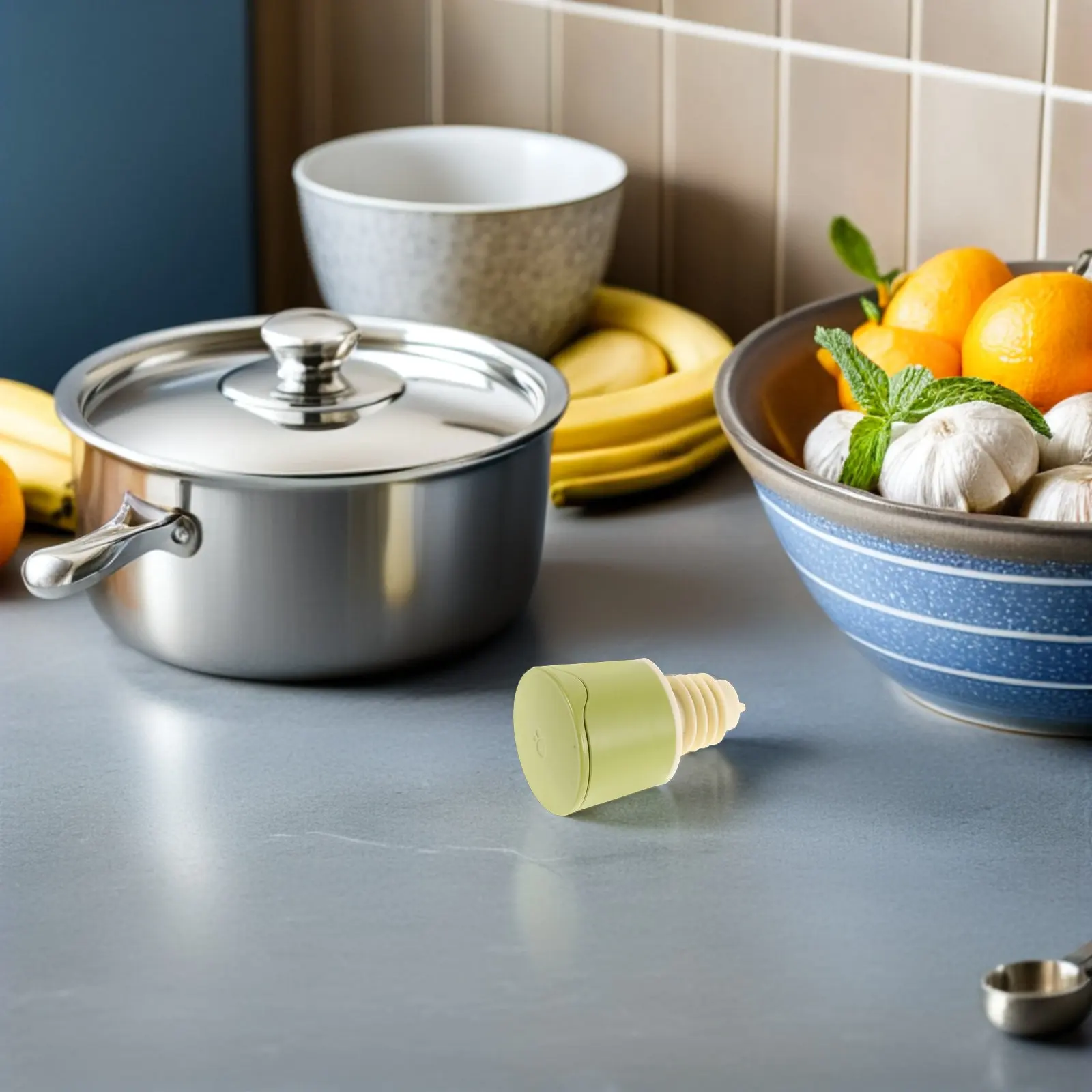 2Pcs Olive Oil Pourer Spout Auto Open Close Cap Precision Pouring Leakproof for Cooking Oil Vinegar Bottle Seasoning Syrup