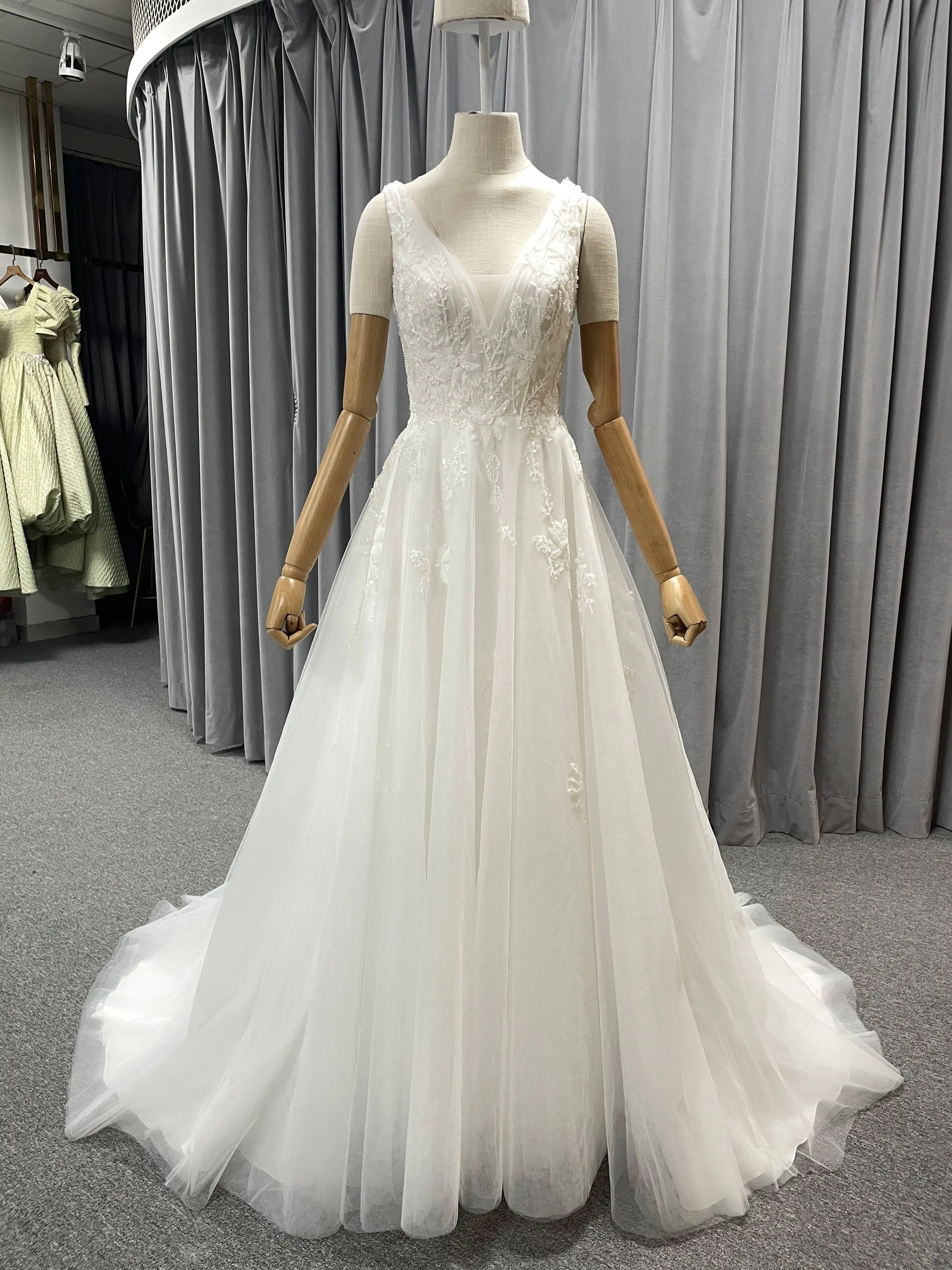 

Deep V Neckline Wedding Dress Luxurious Lace Beaded Bridal Gown A-Line Wedding Dress with Small Train