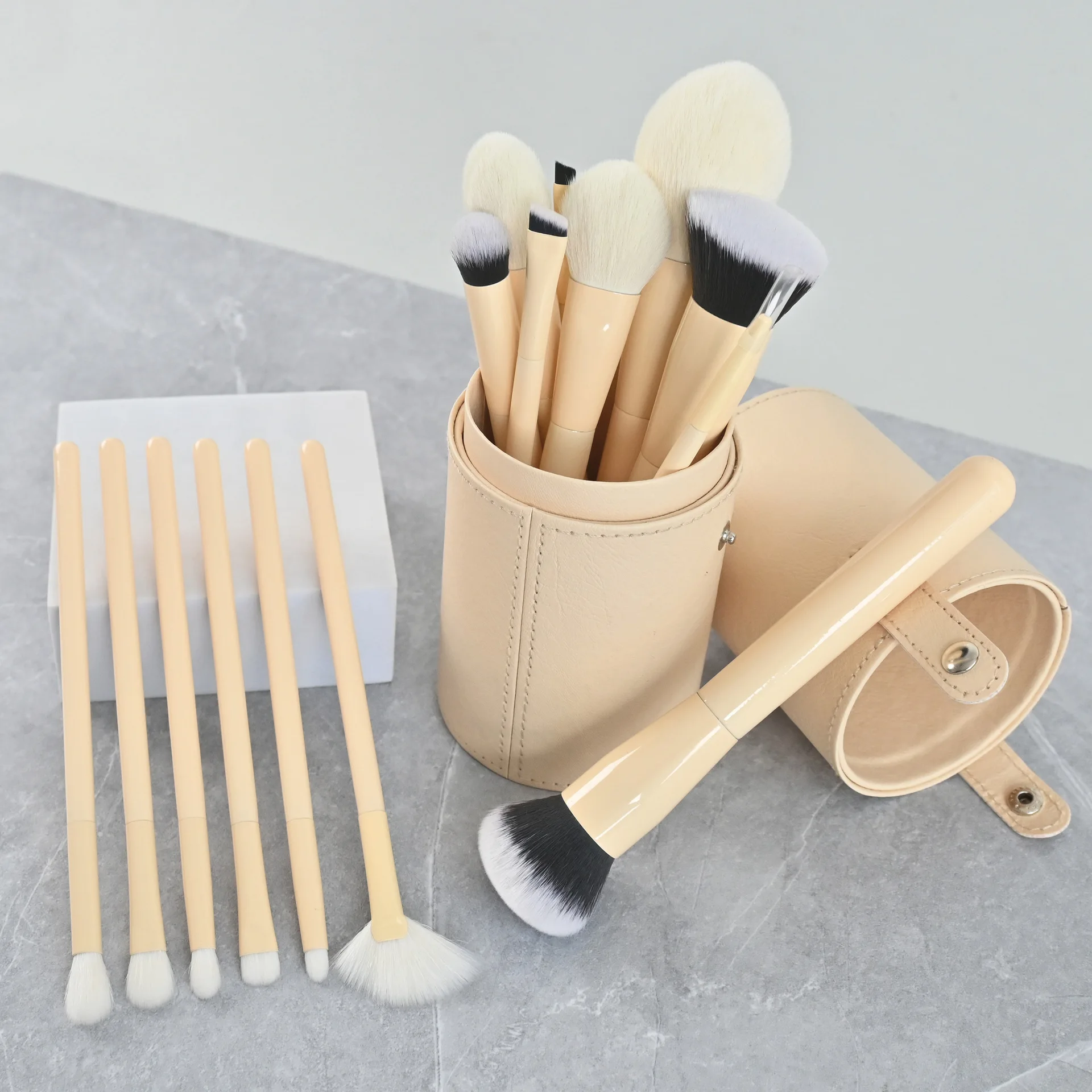 Conjunto de pincéis de maquiagem, 15 peças, cabra, cabelo natural, kit de pincéis brancos, luxo, profissional, academia, logotipo privado personalizado, 5 conjuntos