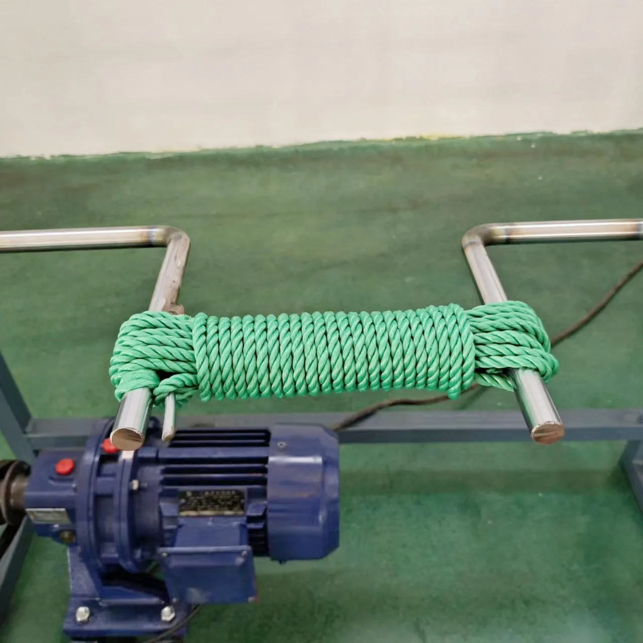 High Speed Semi Auto Motorized Low Noise Rope Twine Hank Winding Machine