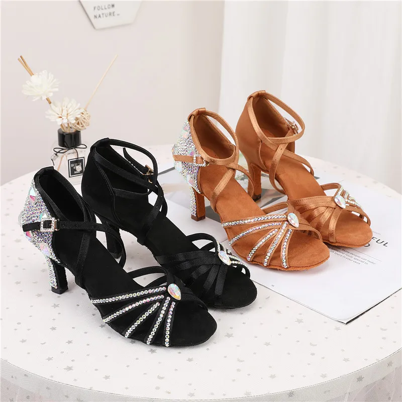 

Обувь для латинских сальсы со стразами, стильная обувь 5,5 см, 7 см, 8 см, 2025 г., замшевая подошва, блестящая зимняя обувь для танцевальных вечеринок