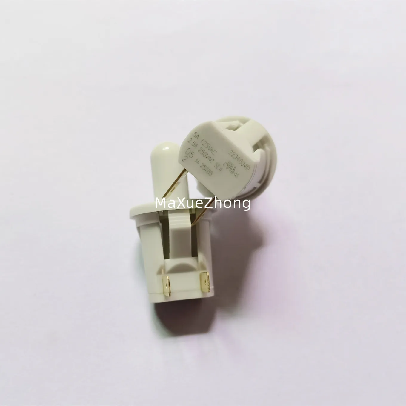 Original new 100% D5 series refrigerator door switch D52-2ABA-01 stroke switch 5A 125VAC 2.5A 250VAC