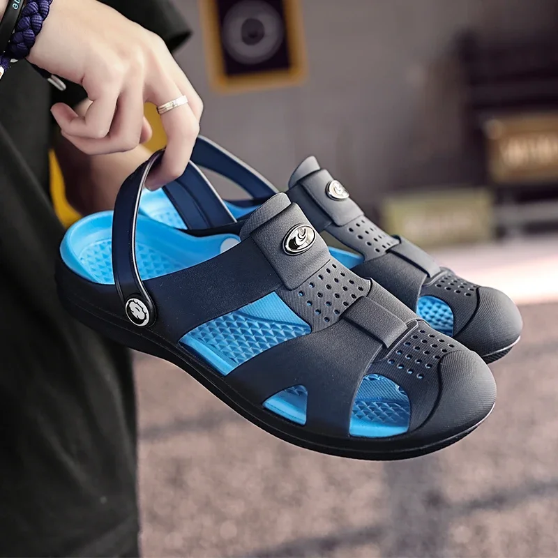 

Light Flat Men's Slippers for Home High Quality Comfort Rubber Sandals Large Size Slippers for Pool Crocseo Gift Men Shoes 45