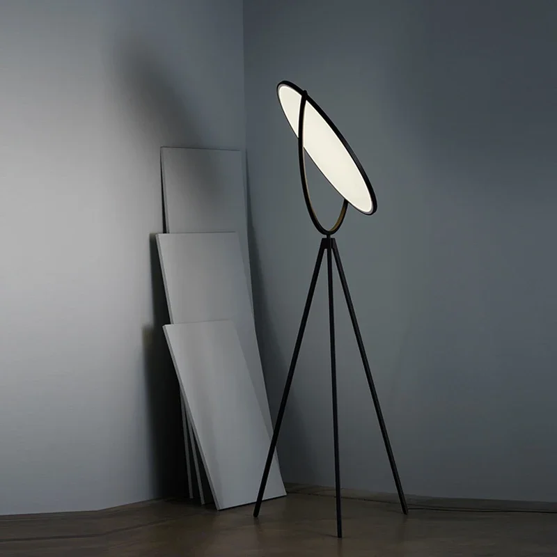 Imagem -04 - Tripé Floor Lamp Cabeceira Led Designer Sofá Luz Post Criativo Modern Floor Lamp Preto e Branco Canto Lamp Ajustável