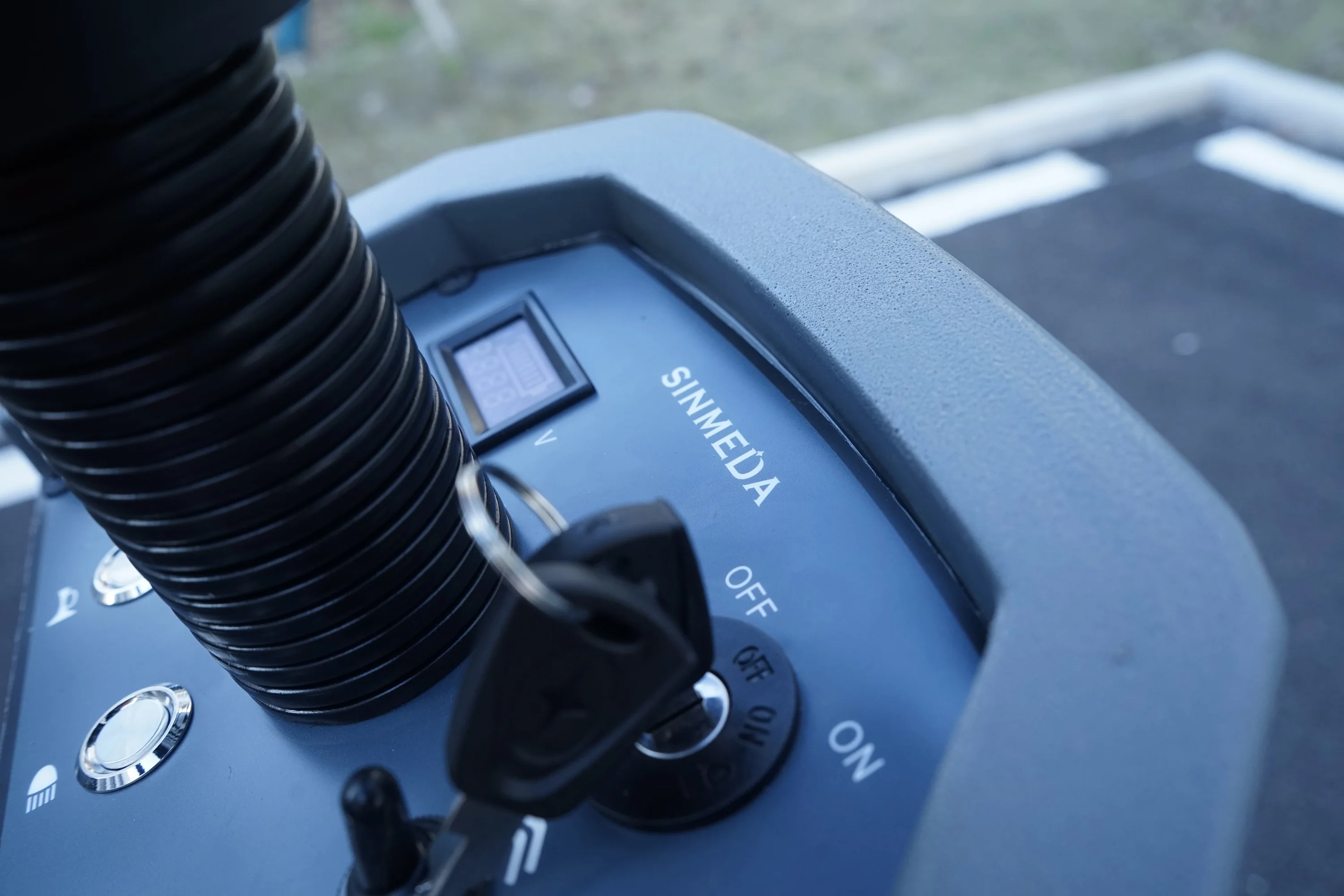 OEM S1250A Large Industrial Ride-on Electric Floor Sweeper Truck New Condition Automatic Factory Workshop Cleaner Machine