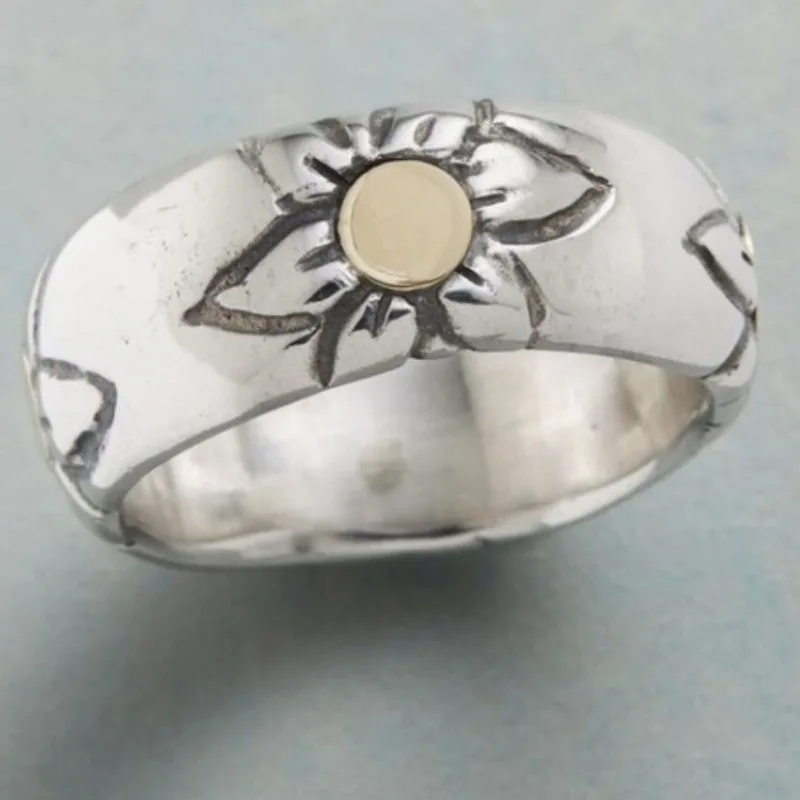 Vintage Hand Carved Flower Women's Ring Minimalist Two Color Metal Geometry Daily Wear Party Jewelry Anniversary Gift