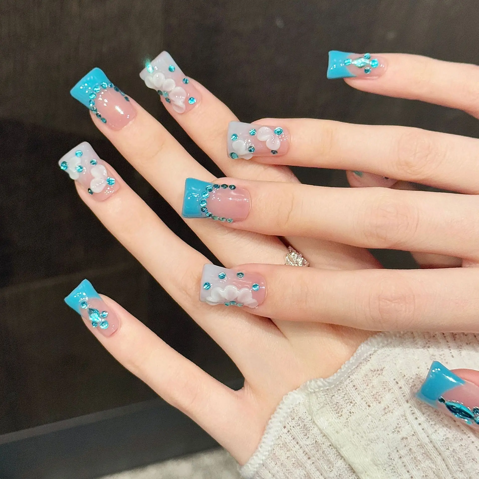 10PCS Duck Handmade Press On Nails,Lake Blue French-style Diamond Setting，Suitable For Festivals Parties And Daily Wear.