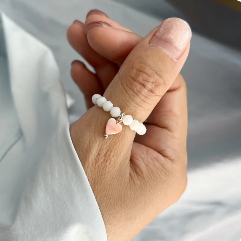 Vintage Originality String of Beads Elastic Cord Heart Shape Shell Pendant Rings for Women Elegant Round Bead Rings Jewelry Gift