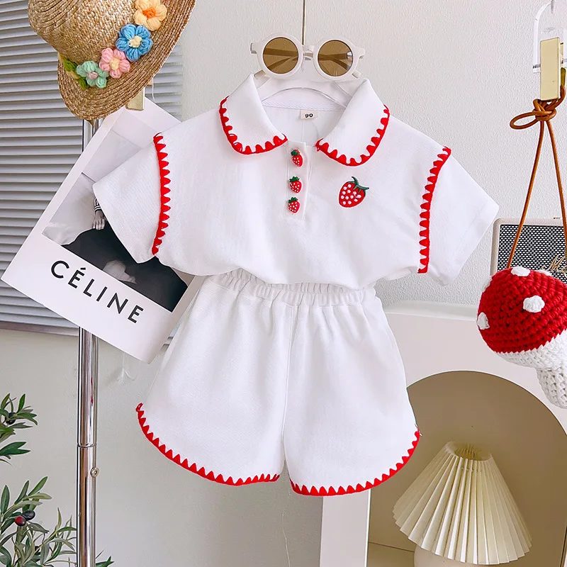 

Girls' Suit Summer New Girls' Stylish Strawberry Decal Short-sleeved Top + Shorts Two-piece Set