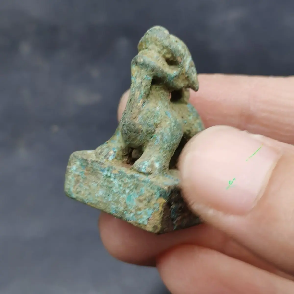Vintage auspicious beasts Seal Stamp Statue Sculpture Figurines Home Garden Decoration Statues