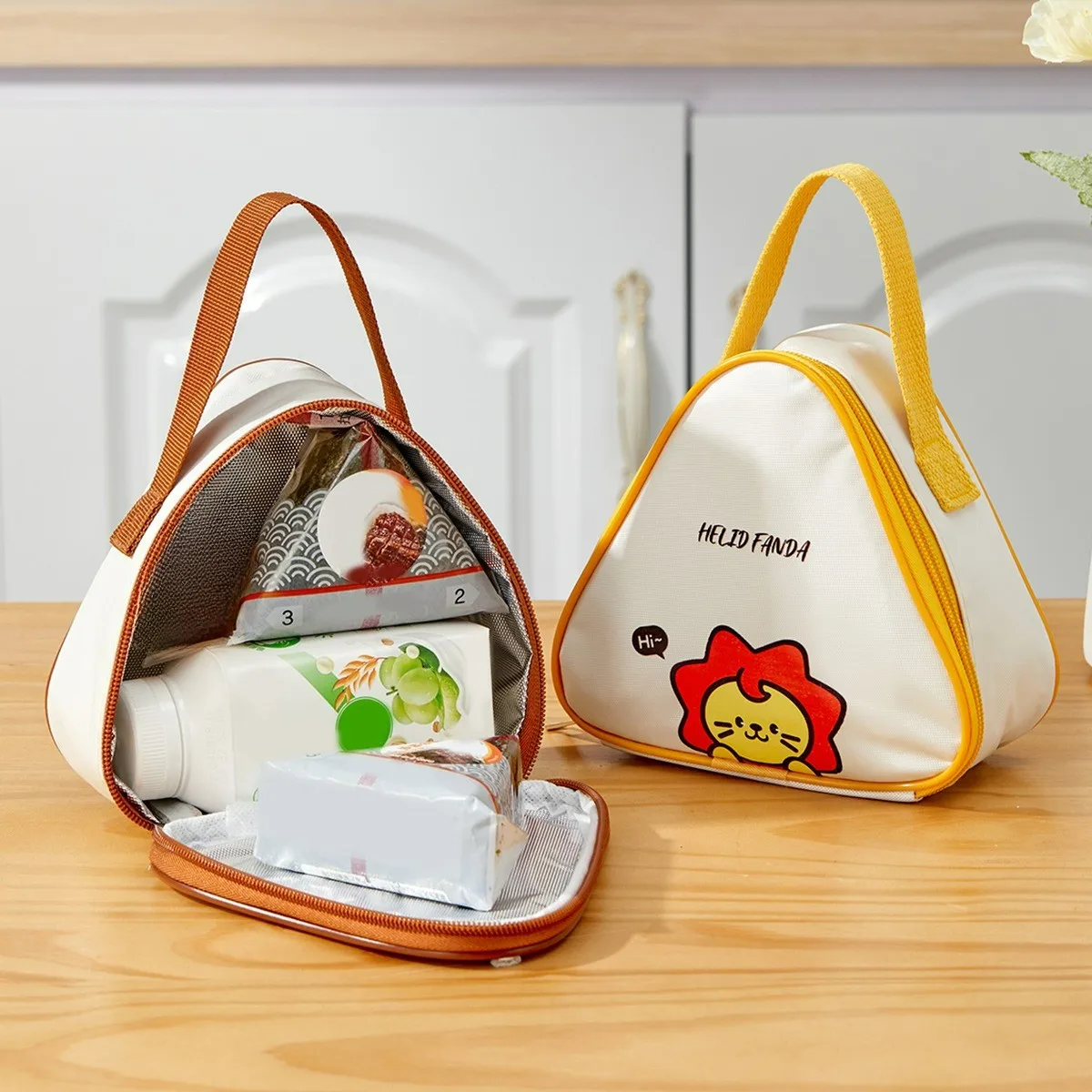 Cartoon Mini Triangle Insulated Lunch Bag Waterproof Bento Box Thermal Bag For Kids Students Outdoor Portable Picnic Cooler Bag