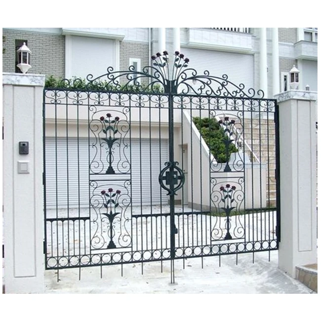 Wholesale Price Dog Safety Gate Stairway Doorway Barrier Protection Safety Locking Door Swing Open Baby Safety Gate Iron doors