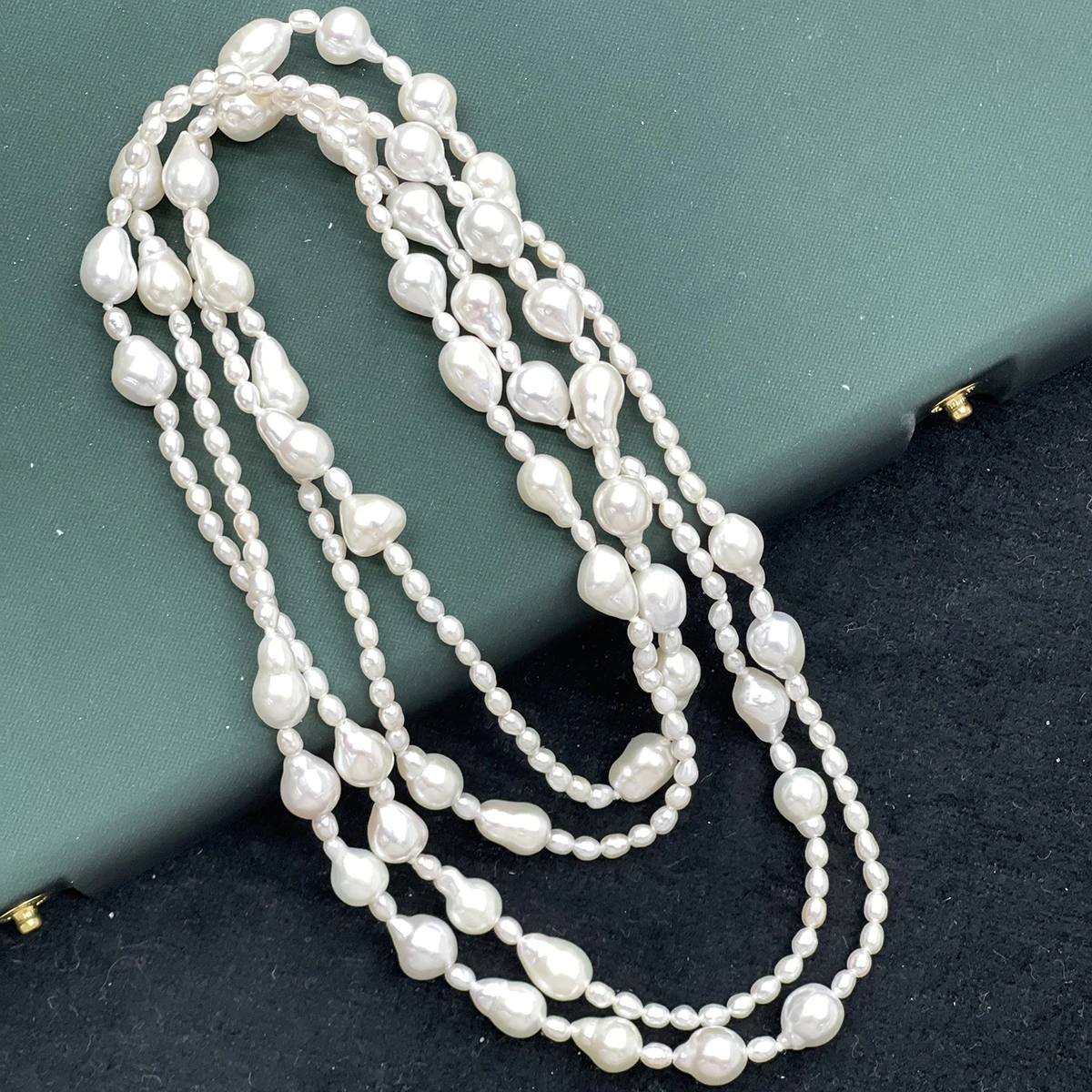 Unisex Chain Natural Freshwater Pearl Sweater Chain For Christmas Holidays Gifts Length 1.2m