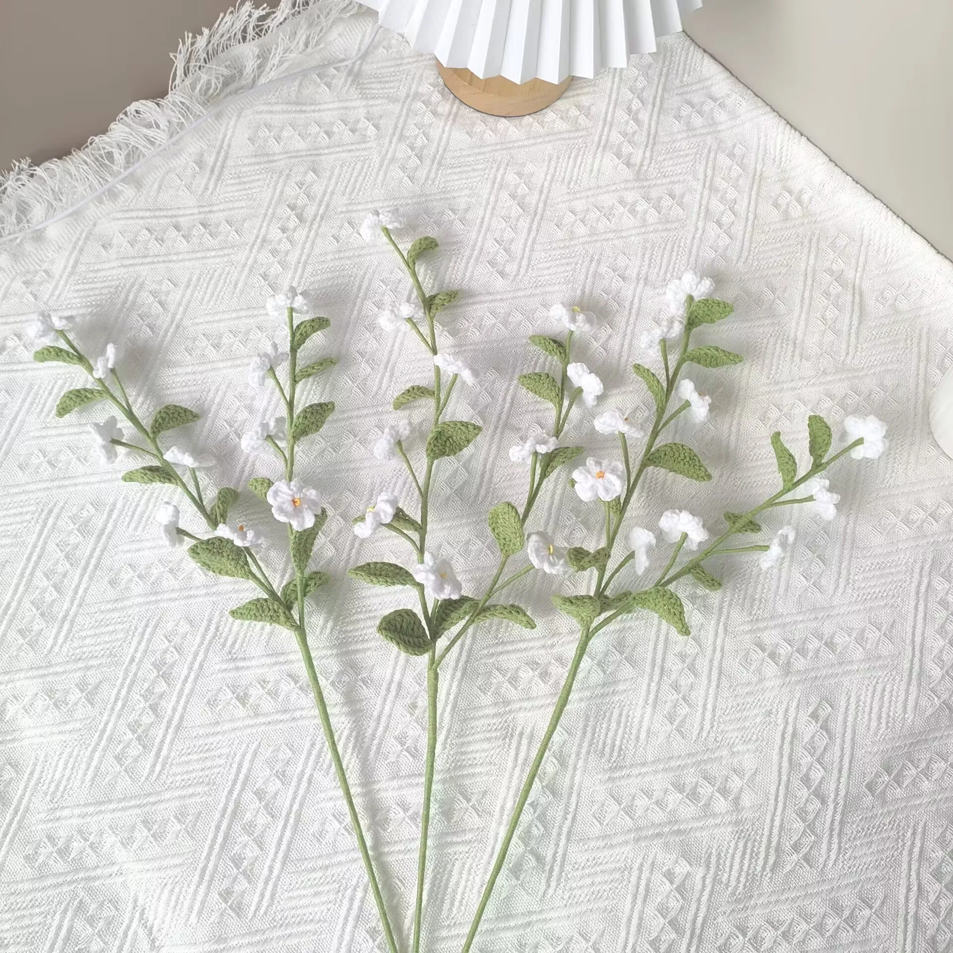 Handgefertigter gewebter Blumenstrauß, reizender gehäkelter Blumenstrauß, kreative künstliche Pflanzen, Foto-Requisiten, Raumdekoration – Detail 2