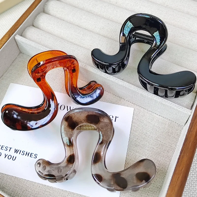 

New High Ponytail Grab Clip For Women High-end Semi Tied Hair Medium Hair Clip Back Of The Head Coiled Hair Shark Clip