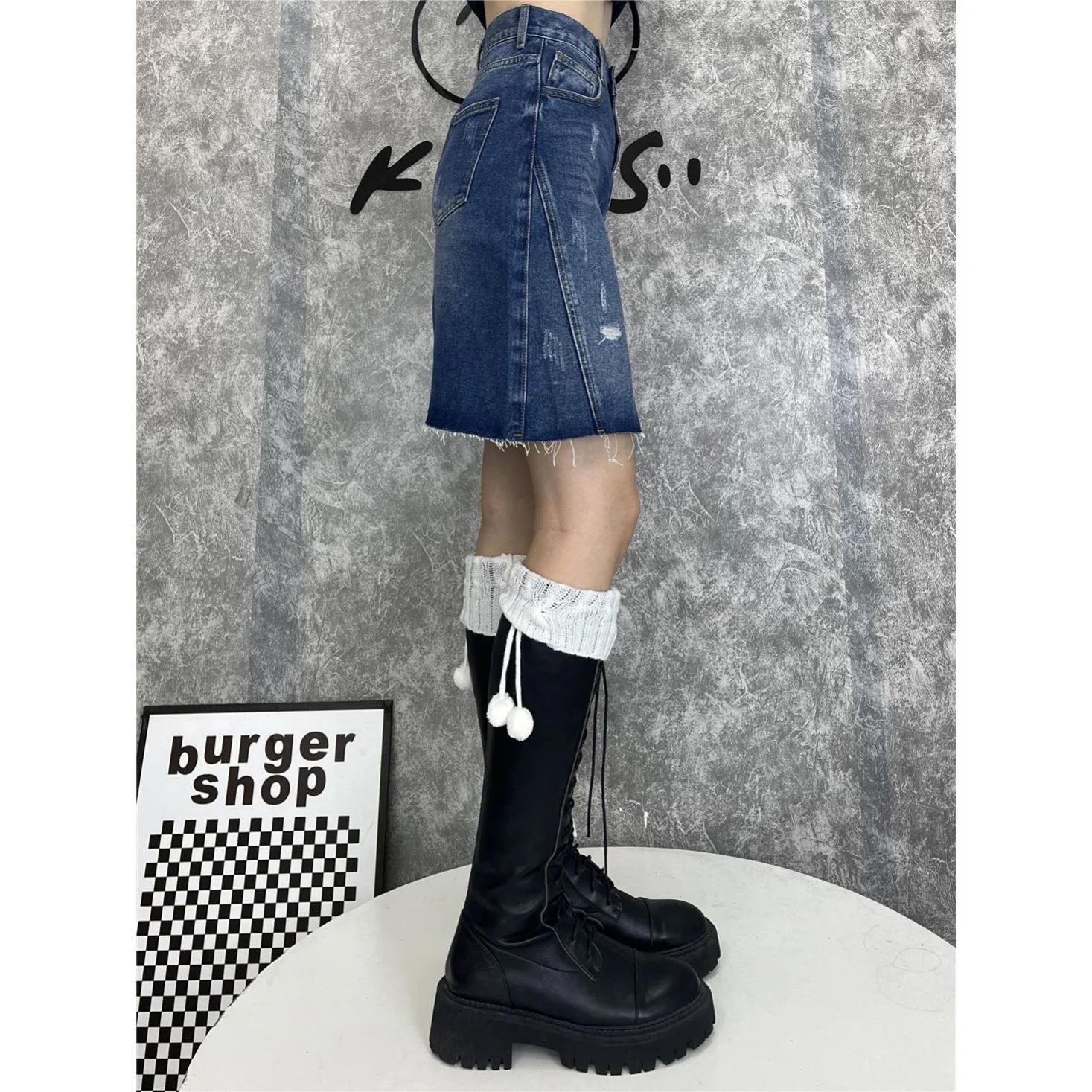 

Spring Autumn 2023 Women's Casual Denim Skirt Multiple Buttons High Waist Cotton Fabric Hole Waed Multifunctional Sle