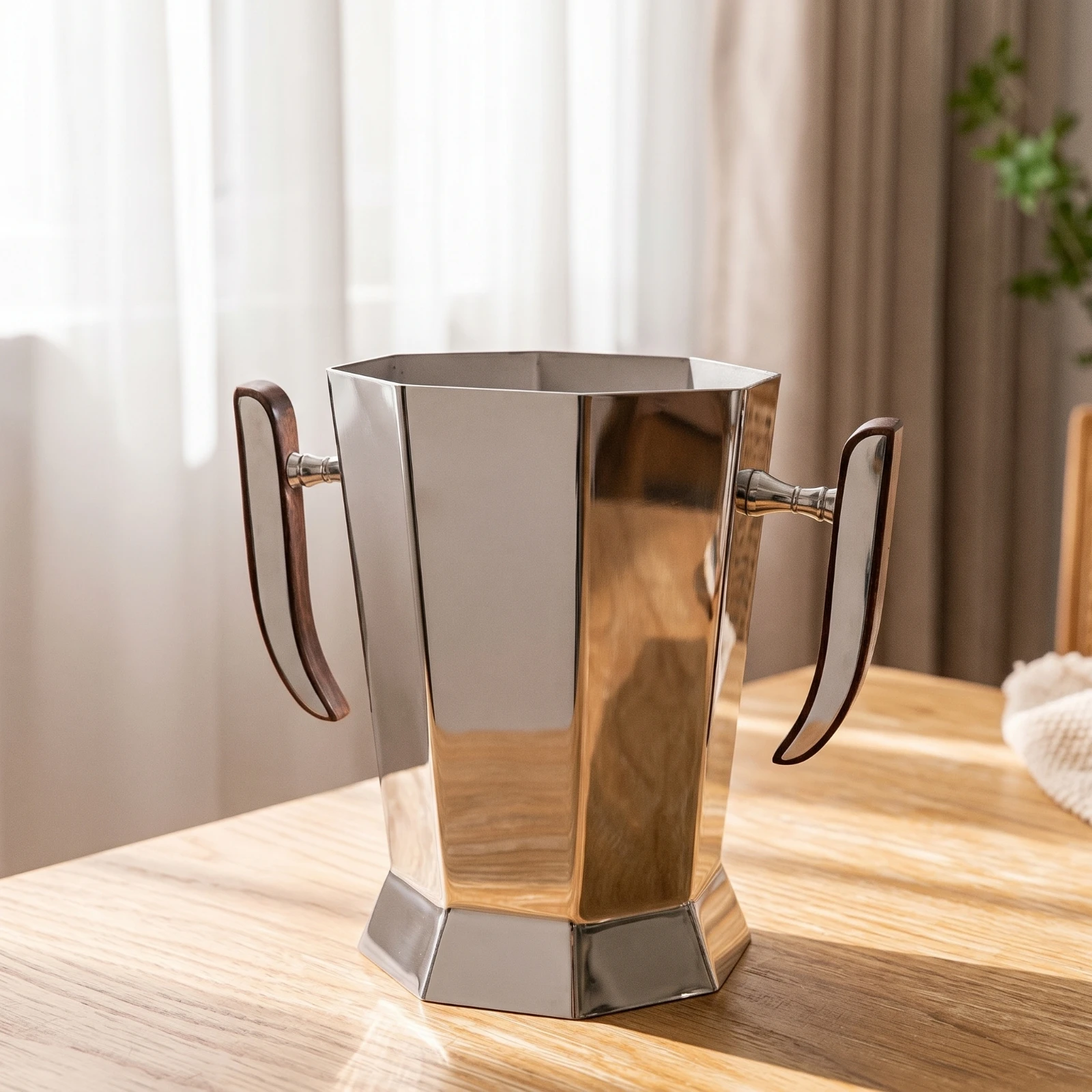 Ice Container with Handles Mirror-Polished Drink Container with Handles Bottle Chiller Tapered Rust-Resistant for Hosts