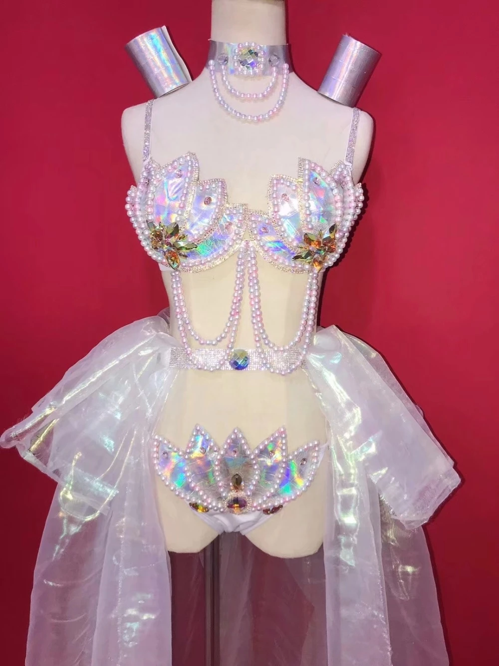 Conjunto de minifalda Sexy con sujetador para mujer, conjunto de Bikini con pedrería y perlas, para club nocturno, Bar, DJ, cantante, trajes, equipos, pasarela, baile, Estado