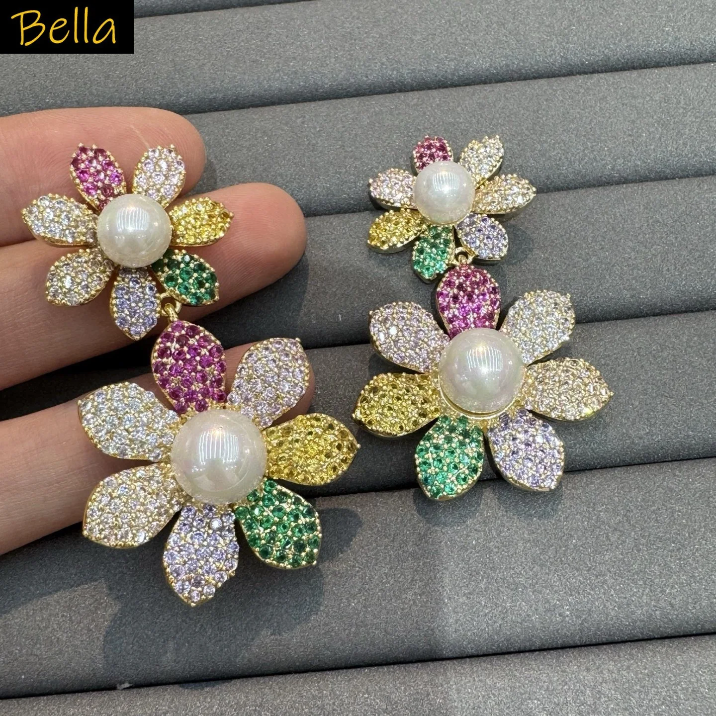 Pendientes de circonia cúbica a la moda para mujer, joyería brillante y dulce, pendientes colgantes con forma de flor en color fucsia, plateado y dorado, para cenas y fiestas