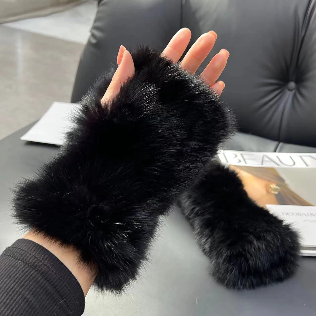 2024 New Women Knit Fur Mitten Girls 100% Real Genuine Knitted Rabbit Fur Mittens Winter Warm Real Natural Fur Fingerless Gloves