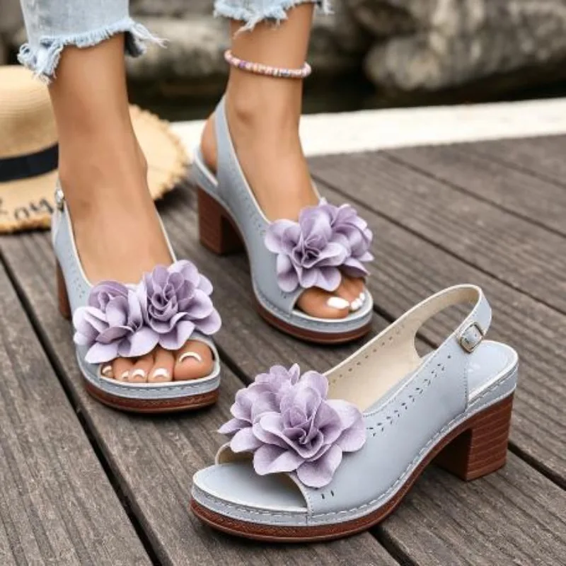 

2026 New High Heel Sandals for Women European/American Retro Open Toed Fish Mouth Flower Decoration Coarse Heel Sandal for Women