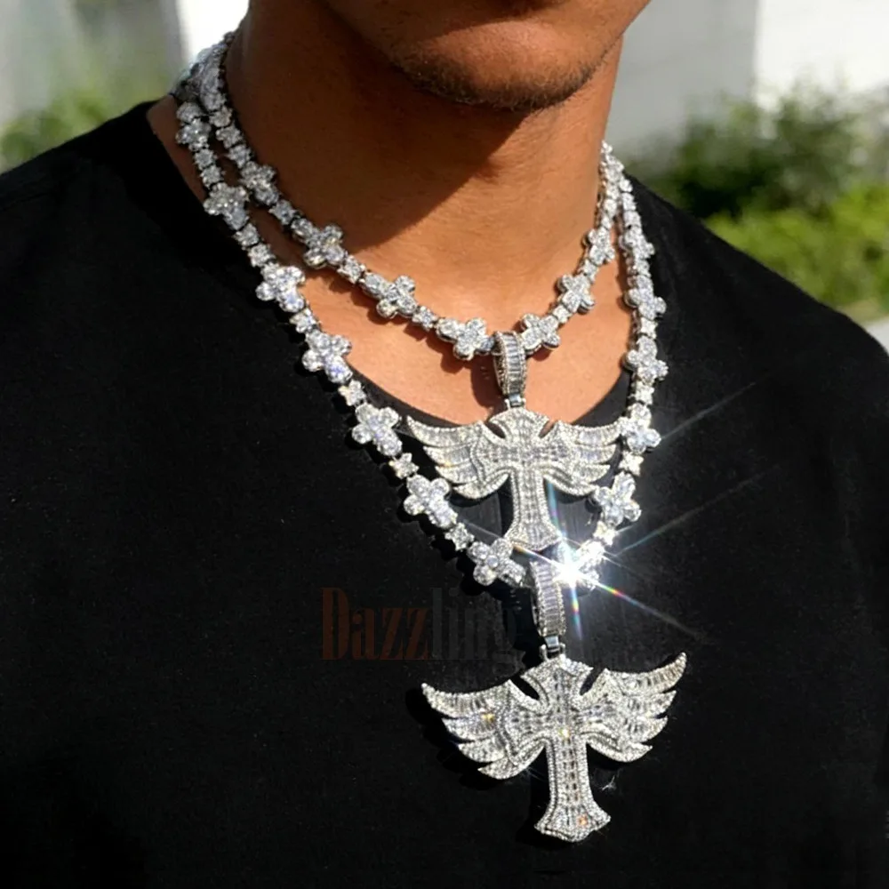 

Men's Hip-Hop Style Zircon-Encrusted angel Wings Cross Pendant Necklace, Suitable for Street Fashion, Parties, and Banquets.