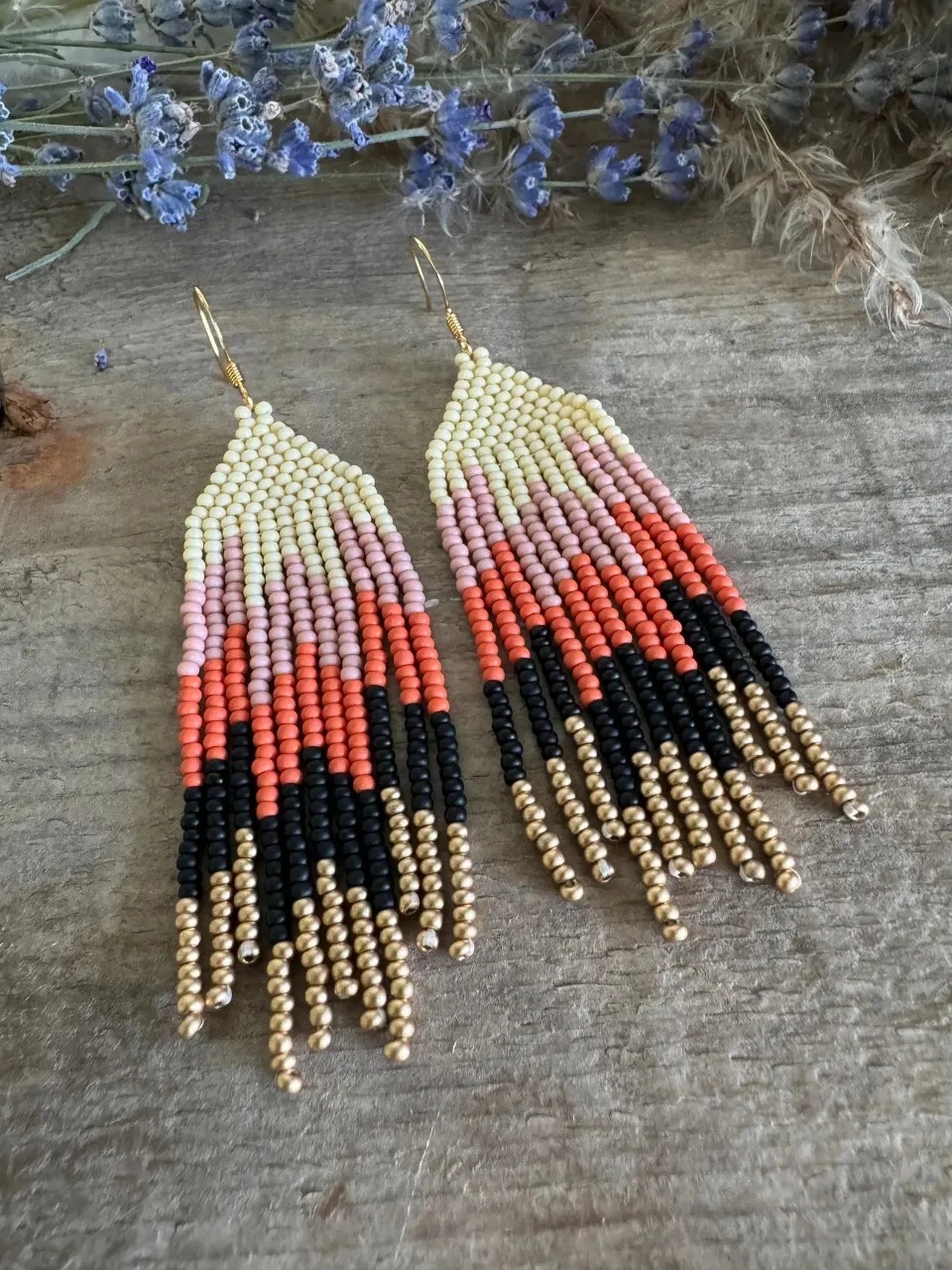 ZGMXR Rice bead earrings Hand-woven Geometry Fashion Gradient color Alloy Simple Original Tassel female Bohemia Beaded earrings view 5