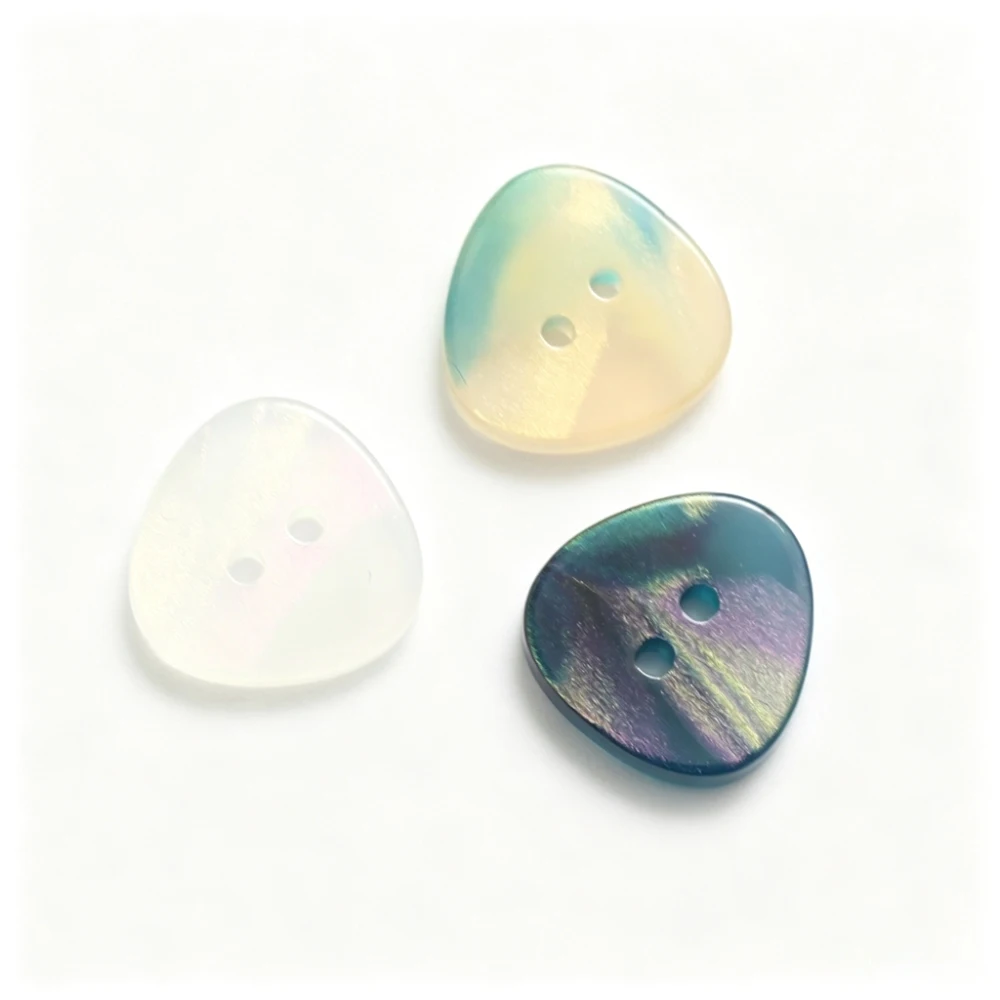100PCS Rounded Triangle Shirt Buttons Two-eye Resin Buttons Fashion Cardigan Buttons Color 12.5mm 2-Holes Button Sewing Supplies