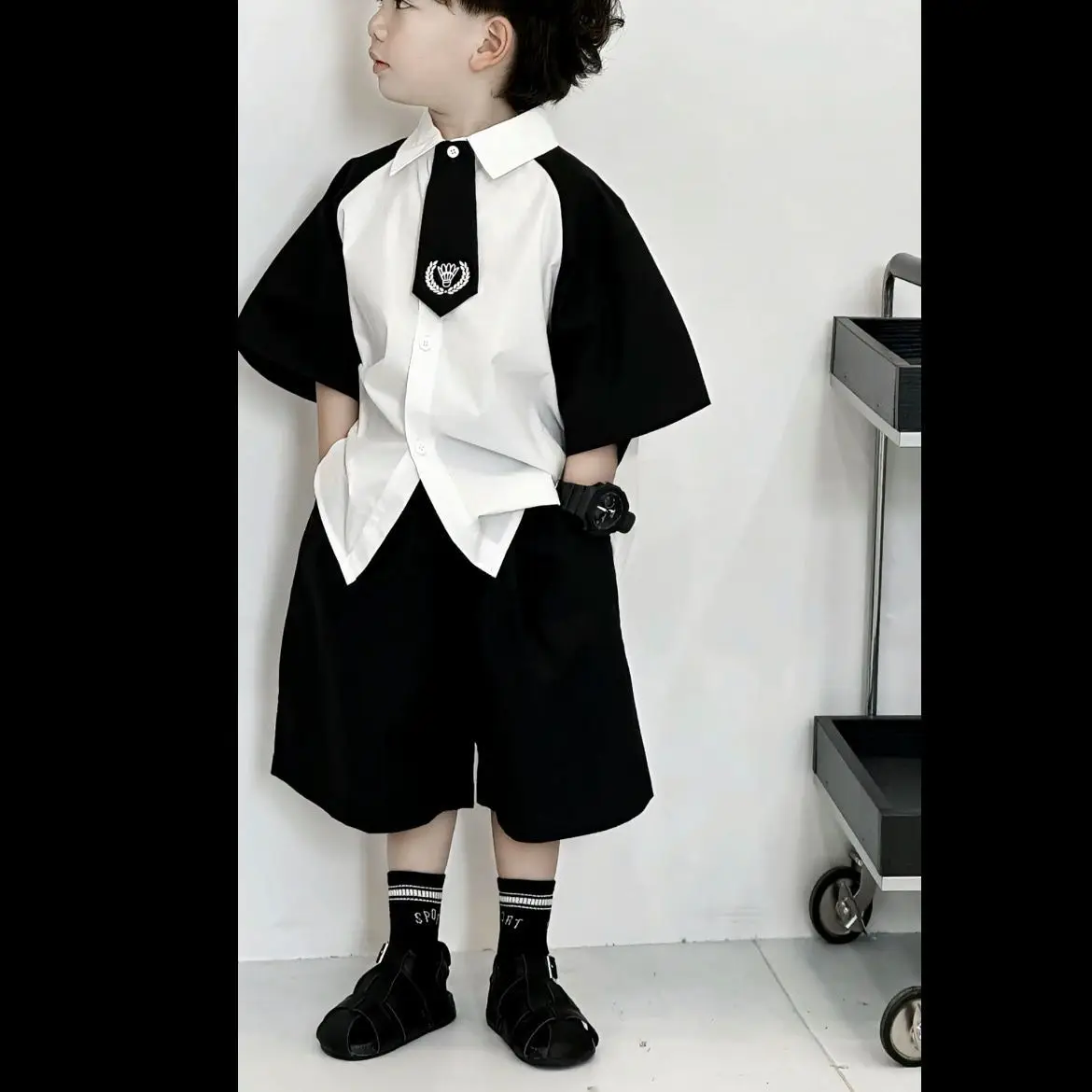 Boys' Sets Button Shirt Shorts Two-piece Suits With Tie Summer Children's Fashion Black White Contrasting Colors  Handsome Suits