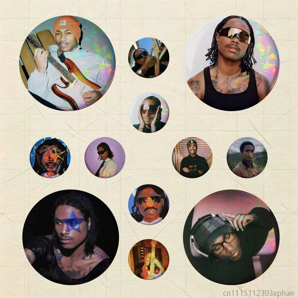Singer S-Steve Lacy Badges Round Nijigen Otaku Culture IP peripheral products 58mm 44mm 32mm 75mm 25mm Mini