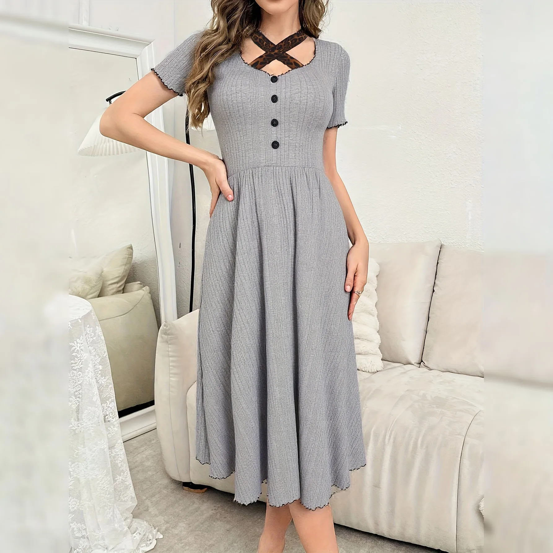 Women's elegant and comfortable short-sleeved fungus-edged casual home wearable dress nightgown lace breathable and comfortable