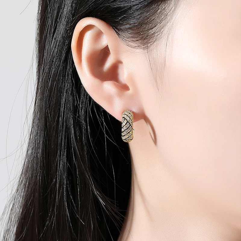 LUOTEEMI Gold Color Fashion Hoop Earrings New Fashion Multicolor Design Jewelry for Girls Party Dating Trendy Korean Temperament