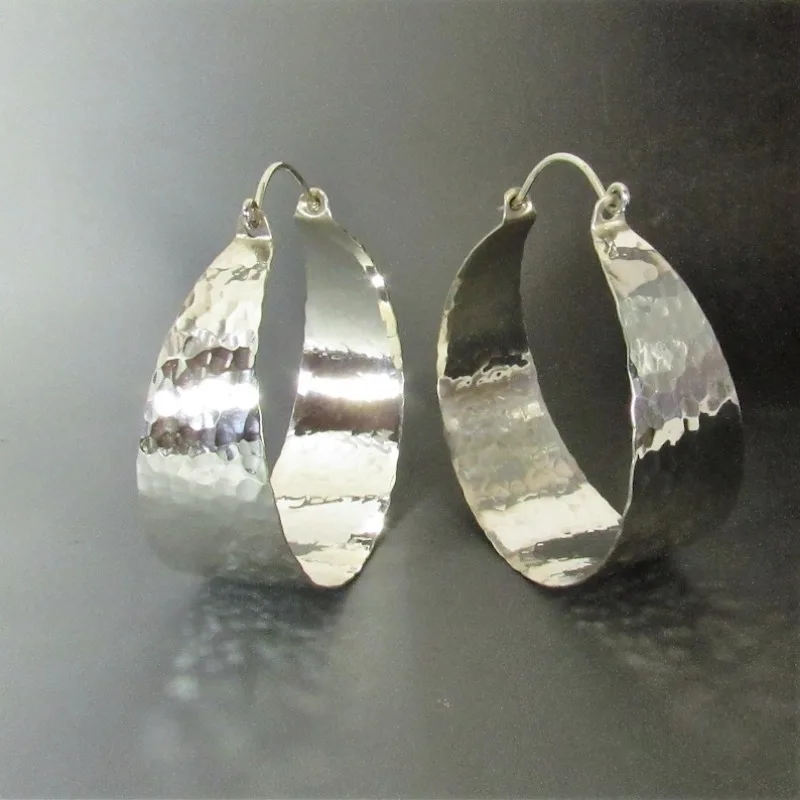 Creolen im Vintage-Stil, silberfarben, Metallgeometrie, Druckgussmuster, Creolen für Damen, Schmuck