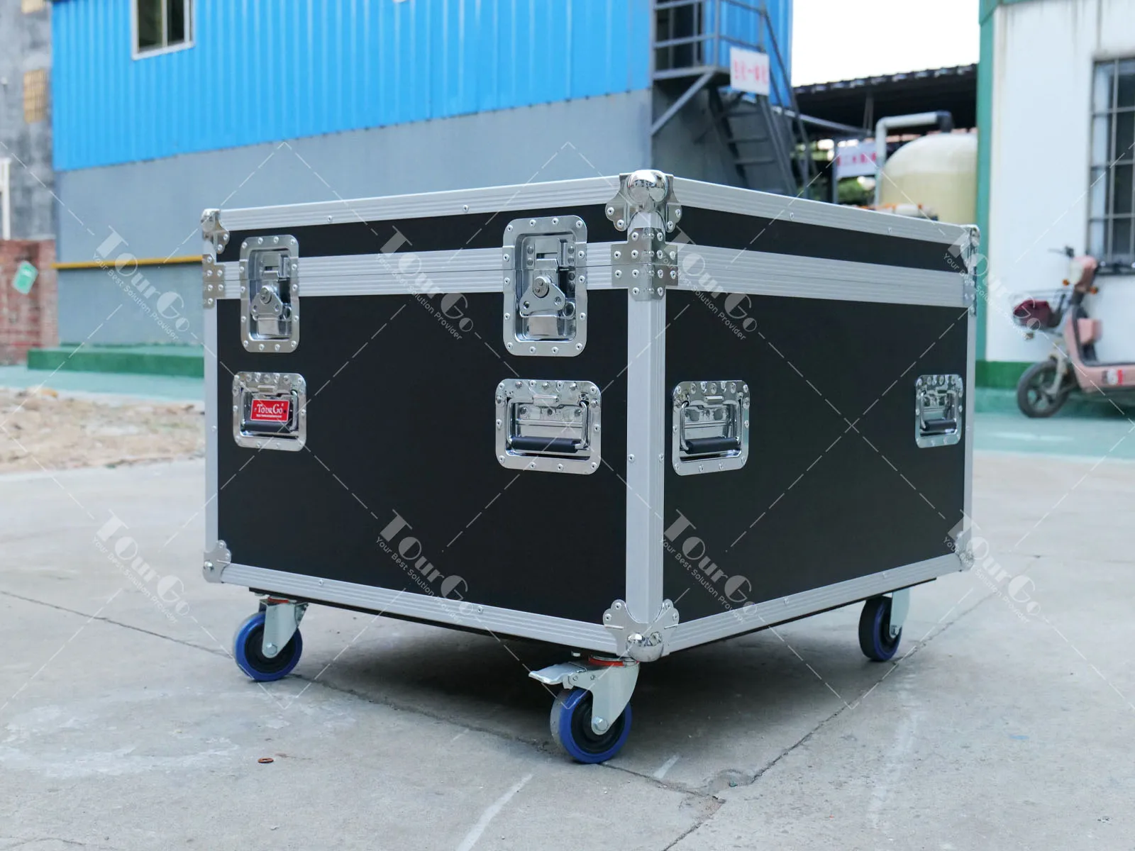 Flight Lighting Case for 6 Chauvet R2X Wash Fixtures