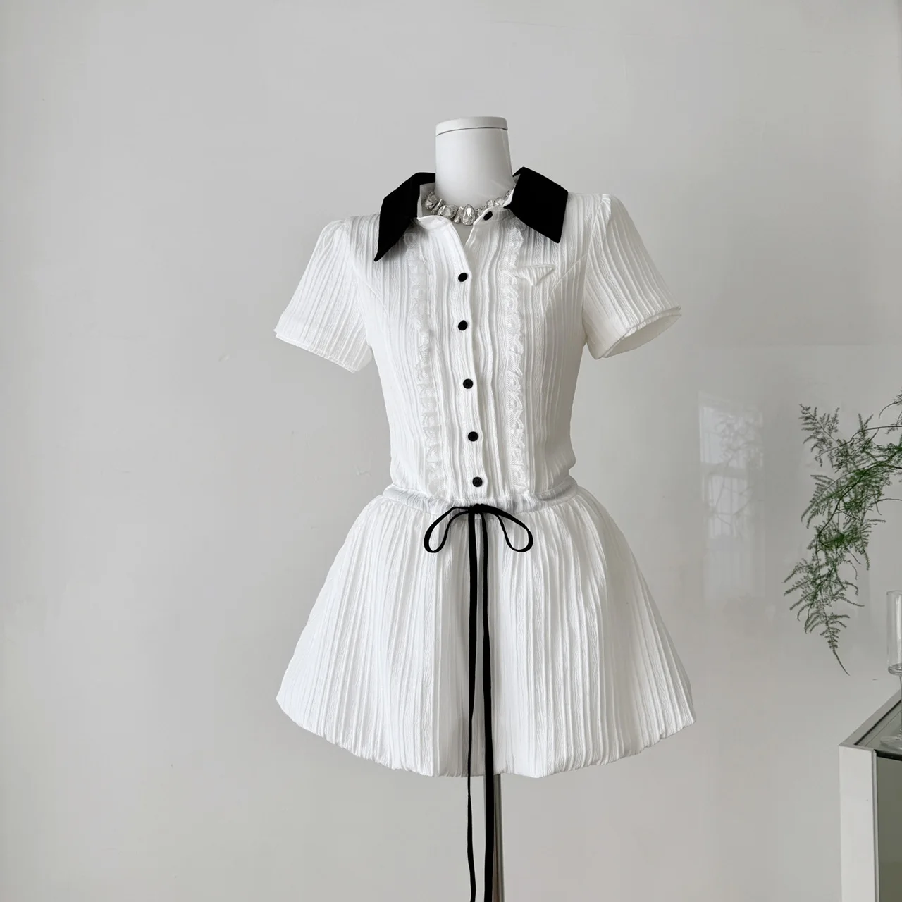 طقم فستان وشورت صيفي بطباعة زهور وياقة بولو وخصر برباط وأكمام قصيرة، ملابس نسائية بأسلوب جامعي أنيق