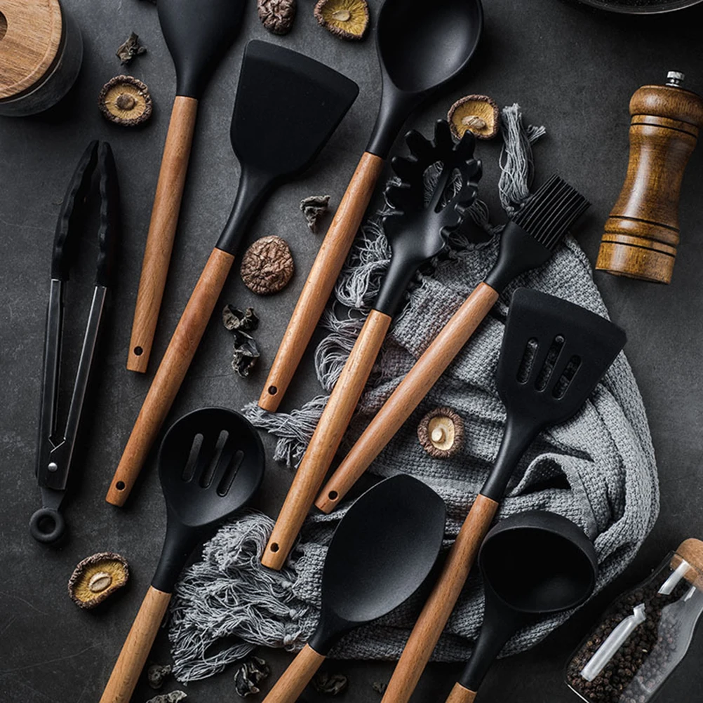 

Premium Multi-Purpose Bbq Oil Brush Silicone Basting Tool for Cooking Griddle Grill Safe on Utensils Compact Design Long-Lasting