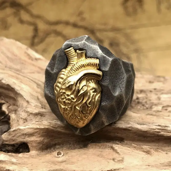 The Strongest Muscle - Bloom's Heart Ring - Men's Retro Worn Out Personalized High Grade Dominant Domineering Single Ring Gifts