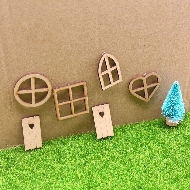 2Sets Dollhouse 6 Cute Hollow Wooden Windows Christmas Courtyard Decoration Accessories Miniature Christmas Scene Shooting Props