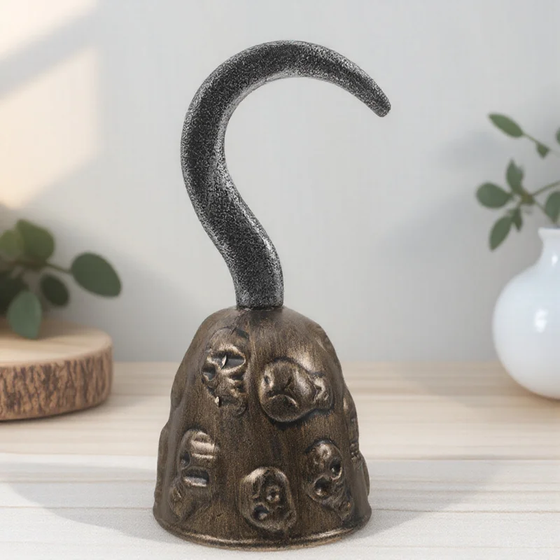 

Vintage Cosplay Prop Party Accessory Lightweight Plastic Hook For Halloween Costume Men Women Pirate Hand Prop Retro Skull