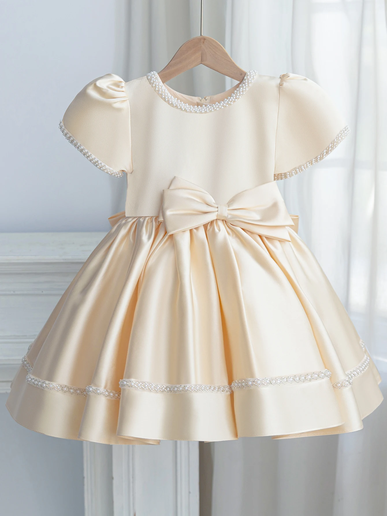 

Elegant High-end Girls' Evening Dress Champagne Colored Bow Birthday Party Girls' Party Ball Dress