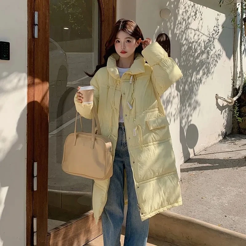 

Новая пуховая хлопковая куртка с пуговицами из коровьего рога для женщин в зиму 2025 Новая хлопковая куртка в китайском стиле для студентов свободного покроя