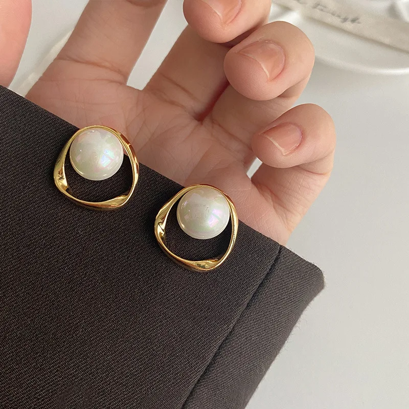 Korean Hollow Imitation Pearl Stud Earrings Gold Color Irregular Geometric Earrings For Women Fashion Party Jewelry Accessories